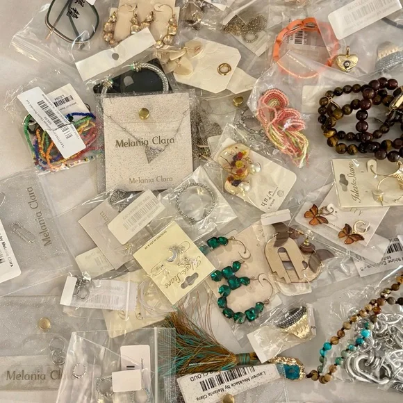 ✨ Wholesale Jewelry Lot – 60+ New Pieces  Earrings, Bracelets, Necklaces & More - Picture 3 of 6